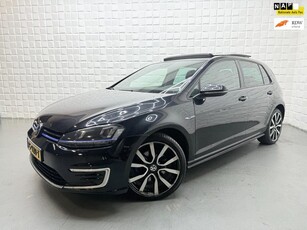 Volkswagen Golf 1.4 TSI GTE PANO CAMERA SFEER KEYLESS ACC