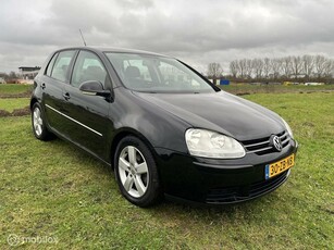 Volkswagen Golf 2.0 FSI Comfortline Business