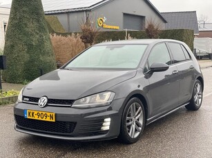 Volkswagen Golf 2.0 TDI DSG 2013 Navi/FULL GTD