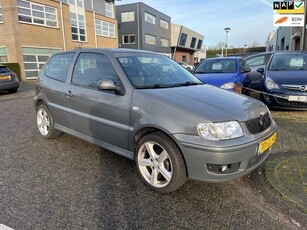 Volkswagen Polo 1.4-16V Comfortline AUTOMAAT.