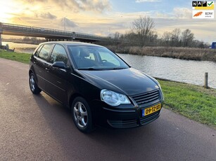 Volkswagen Polo 1.4-16V OptiveNW APKAirco