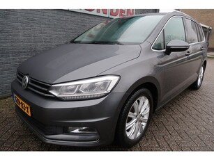 Volkswagen Touran 1.4 TSI Highline Business R 7p Eerste