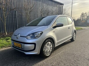 Volkswagen up! 1.0 move up! BlueMotion / AIRCO / NAVI