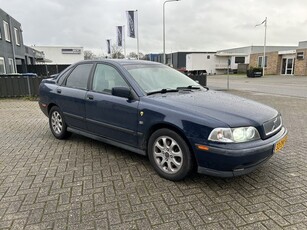 Volvo S40 1.8 APK 10-2025 (bj 1999, automaat)