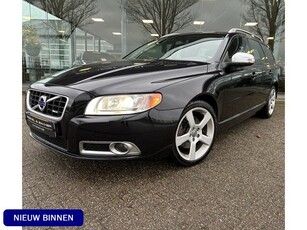 Volvo V70 2.0T R-Edition - Stoelverwarming - Trekhaak -