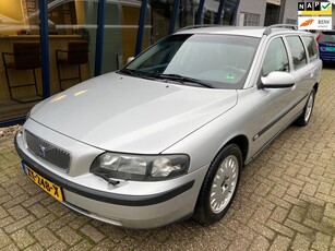 Volvo V70 2.4 Comfort Line APK 12-2025