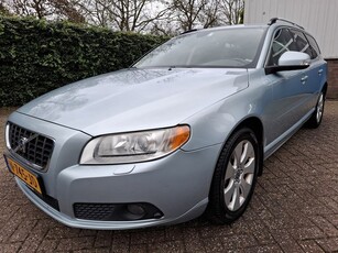 Volvo V70 2.5T LEER/CLIMAT/CRUISE/XENON/PDC.A/STOELVERW./