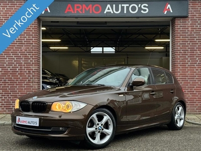 BMW 1 Serie 116i EffDyn Business Line Navi Leer