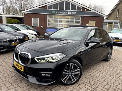 BMW 1-serie 118i Executive Edition Panoramadak, Harman/