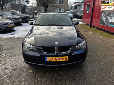 BMW 3-serie 318i