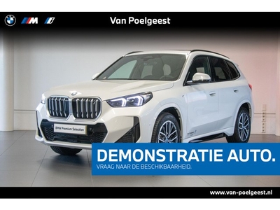 BMW iX1 xDrive30 Launch Edition 67 kWh M Sport Glazen