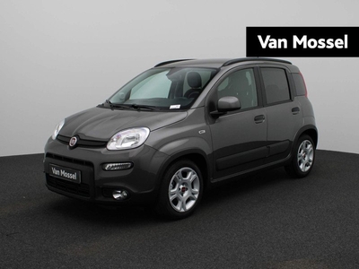 Fiat Panda 1.0 Hybrid Cross | Lage km stand !! | Climate Control | Parkeerhulp |