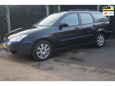 Ford Focus Wagon 1.6-16V Futura * Airco * Lederen bekleding