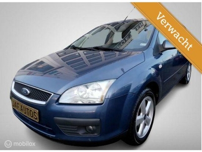 Ford Focus Wagon 1.6 Leder Luxe Nw APK Airco Cruise!