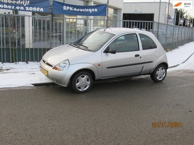 Ford Ka 1.3 Cool & Sound met stuurbekrachteging en airco