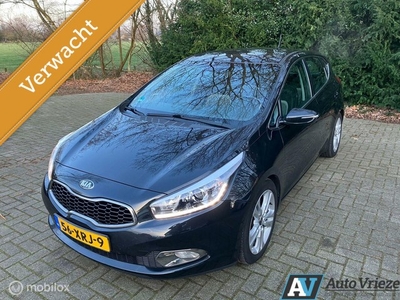 Kia cee'd 1.6 GDI Plus Pack, Dealeronderhouden, Camera, Navi