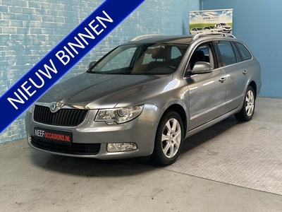 Škoda Superb Combi 1.8 TSI Ambition Business Line CLIMA TREKHAAK NAVI BI-XONON Dealer Onderhouden