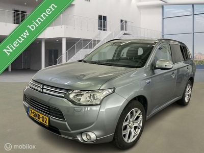 Mitsubishi Outlander 2.0 PHEV - vol opties - trekhaak - 2013