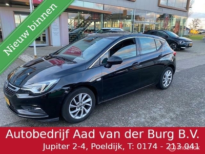 Opel Astra 1.0 Business+ Navigatie , Climaat , Parkeerhulp