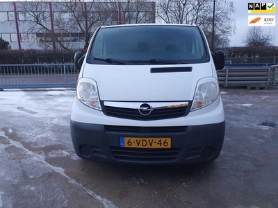 Opel Vivaro 2.5 CDTI L1H1