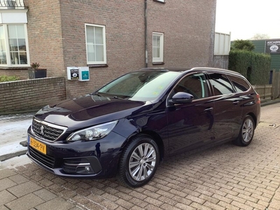 Peugeot 308 SW 1.2 PureTech Blue Lease Premium