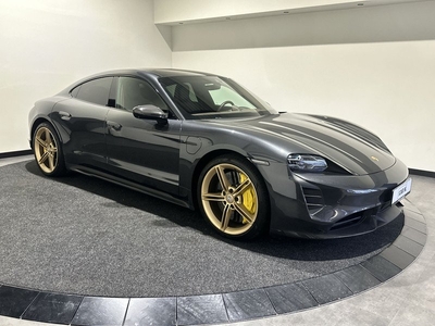 Porsche Taycan Turbo S 93 kWh | 761 PK | Sport Chrono Plus | Sportstoelen | 6.000 km GRATIS laden*