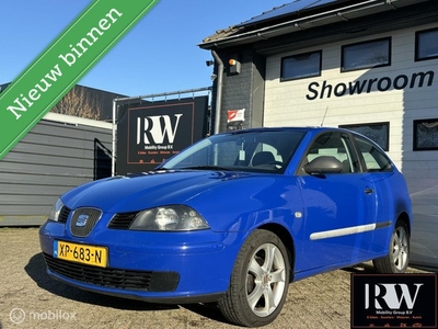 Seat Ibiza 1.4-16V Sport met airco en nieuwe apk!