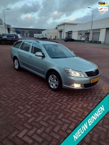 Skoda Octavia Combi 1.4 TSI Greentech Ambition Business Line MOOIE AUTO BEL 0619590613 APK NIEUWEN TOT 18-01-2025