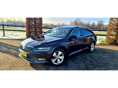 Skoda Superb Combi 1.4 TSI ACT Ambition Panoramadak Trekh