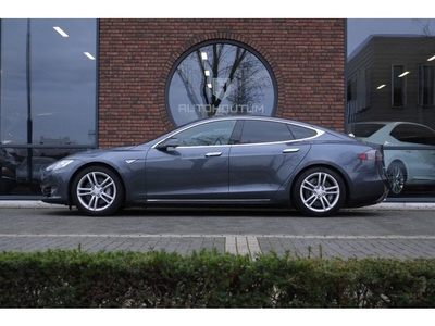 Tesla Model S 85 Base Autopilot, Panoramadak, Luchtvering