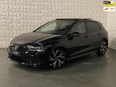 Volkswagen Golf 1.5 eTSI 2x R LINE PANO KEYLESS IQ ACC CAM