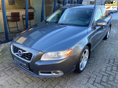 Volvo V70 2.5FT R-Design Automaat 230PK LEER / XENON /