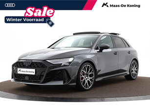 Audi RS3 Sportback RS3 Sportback 2.5 400 PK Audi RS3 Sportback 2.5 400 PK · RS-sportuitlaatsysteem · Glazen Panoramadak · SONOS Premium 3D · Topsnelheid 280 km/h · Adaptief onderstel, Audi Drive Select