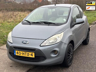 Ford Ka 1.2 Titanium Stuurbekrachtiging Airco Electr. pakket Audio-CD/MP3 ABS Boordcomputer Colorpakket Dealeronderhoud Nieuwe Apk