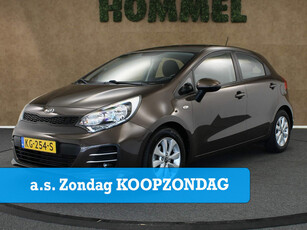 Kia Rio 1.2 CVVT ComfortPlusLine Navigator - ORIGINEEL NEDERLANDSE AUTO - AFNEEMBARE TREKHAAK - TREKGEWICHT 900 KG - CRUISE CONTROL - NAVIGATIESYSTEEM FULL-MAP - ACHTERRUITRIJCAMERA - BLUETOOTH TELEFOONVOORBEREIDING - LEDEREN STUURWIEL EN VERSNELLINGSPOOK