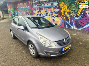 Opel Corsa 1.2-16V Enjoy 5 deurs airco stereo groot onderhoud gehad alle boeken aanwezig rijd heerlijk