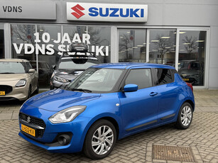 Suzuki Swift 1.2 Select Smart Hybrid Fabrieksgarantie ! | Nederlandse Auto ! | 12.087 km ! Automaat | DodeHoek detectie | Navi | Camera | Stoelverwarming | Lane Assist | Parkeersensoren | android apple Carplay INFO;F.Bogaars