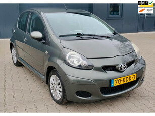 Toyota Aygo 1.0-12V Aspiration Green CarPlay Nieuwe Koppeling