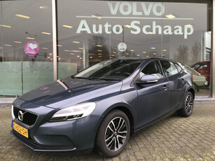 Volvo V40 1.5 T2 Polar+ Automaat | Rijklaar incl 12 mnd Bovag | Afneembare trekhaak Verwarmbaar voorruit LED