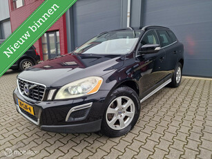 Volvo XC60 2.0 T5 / Cruise Control / Trekhaak / Navi / PDC