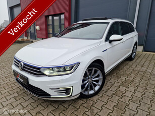 VW Passat Variant 1.4 TSI GTE Highline / Pano / Virtual cp.