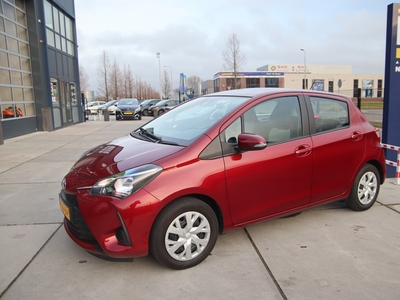 TOYOTA YARIS 1.0 VVT-i Comfort facelift Multimedia, Lane assist, Airco, 5drs, NL auto Lente aanbieding!!