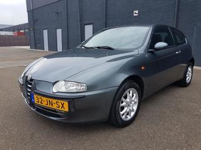 Alfa Romeo 147 1.9 JTD Distinctive Airco! NW APK!