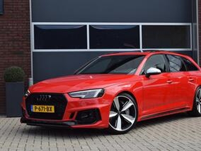 Audi RS4 2.9 TFSI 450pk Quattro Keramisch - Pano - HUD