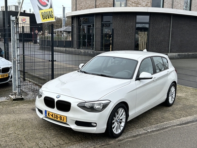 BMW 1-SERIE 114i Business+ ..Wit metallic..