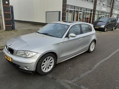 BMW 1-SERIE 116i Executive