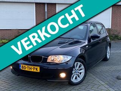 BMW 1-SERIE 118i Executive 6BAK/PDC/NAVIGATIE/CLIMATE/RIJDTNIEUW!/