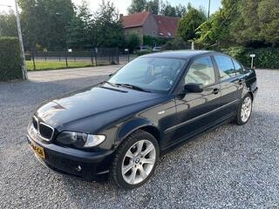 BMW 3-SERIE 316i Black & Silverline !LEER! !NAVI!