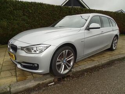 BMW 3-SERIE 316I HIGH EXECUTIVE-132728 Km-Gr Navi-PDC-Leer-Pano/Schuif