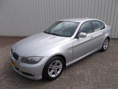 BMW 3-SERIE 318i Business Line EEC/LM/NAVI